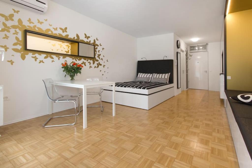 Gorgeous Central Flat With Garage Ljubljana Eksteriør billede